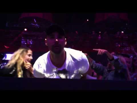 Michael Woods + Rebecca & Fiona @ Mansion