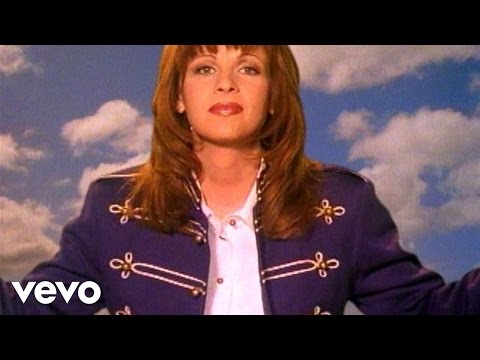 Patty Loveless - I Try To Think About Elvis