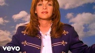 Patty Loveless - I Try To Think About Elvis