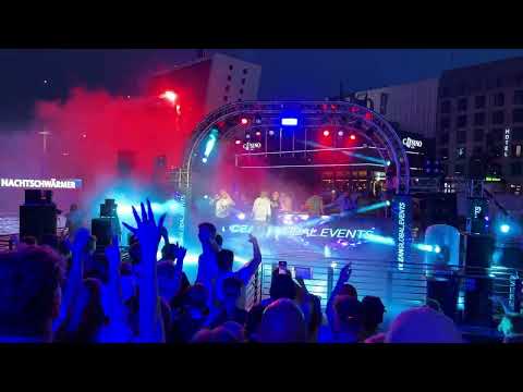 TIM TOUPET - Du hast ne geile Figur live in Kiel