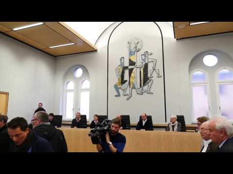 Polizistenmörder muss lebenslang hinter Gitter