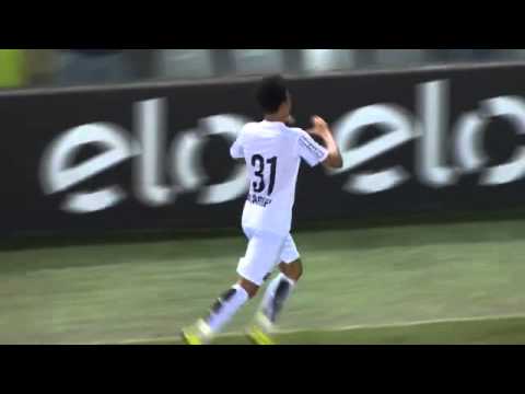 O gol de Marquinhos Gabriel para o Santos contra o Atlético MG pela 26ª rodada do Brasileirão 2015
