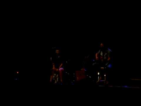 Eddie Vedder and Natalie Maines