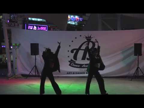 Art.B Busking - Waacking (Soya-J & Ha-jeong)