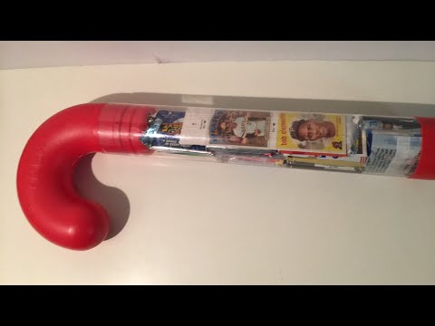 BREAKING OPEN A BASEBALL CARD CANDY CANE FROM THE MID 1990s