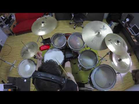 Open handed paradiddle cowbells groove... Zoom Q2n 4K test