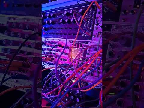 Generative Ambient - Quantizing Noise