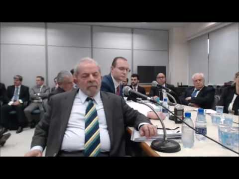 Estou sendo julgado por Power Point mentiroso, diz Lula a Moro durante depoimento