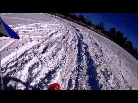 stefan björk leker på färnsjön i filipstad med fullt ös i maskin