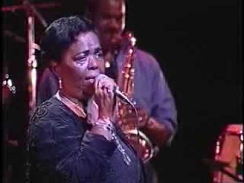 Cesária Évora - Carnaval De São Vicente - Heineken Concerts - 2000