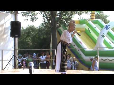 Emilia Ghinescu la Ziua Comunei Ungheni - Arges 2012