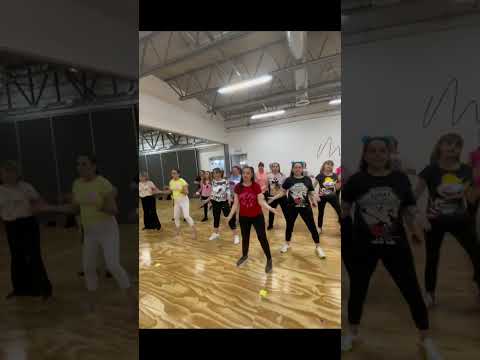 El baile de Pepo (Bely y Beto)