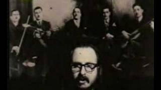 Dionysis Savvopoulos - Me aeroplana ke vaporia (1973 clip)