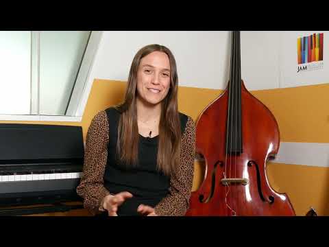 Find our own sound: Study Electric Bass with JULIA HOFER