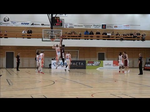 Tryggvi Hlinason Vs. Mamadou Samb