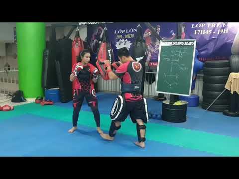 Con Gái Tập MMA 