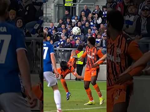 Las 5 CHILENAS más increíbles de la historia 🤯 #futbol #Football #Chilena #CristianoRonaldo #Zlatan