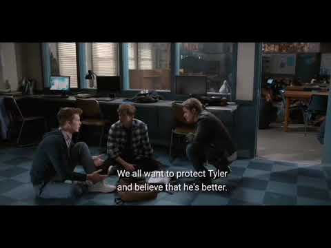 13 reasons why alex has a panic attack