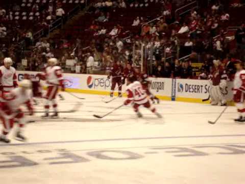 Detroit Red Wings Warmup vs. Phoenix Coyotes 10/16/2010