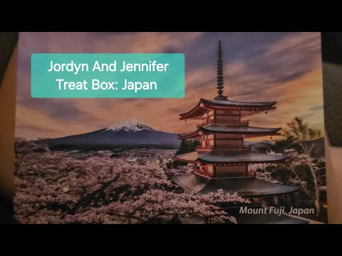 Jennifer and Jordyn Try Treats Box: Japan