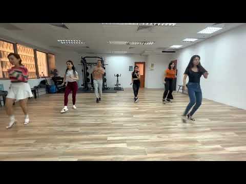 Caliente Dance Studio Singapore Bachata shines class demo Jalil Lopez - Yo Quiero El Amor