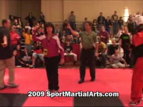 Hamed Firouzi v Kodaq Wray - Men's LW point sparring - 2009 Diamond Nationals
