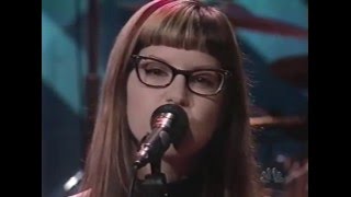 Lisa Loeb - I Do &amp; interview [live]