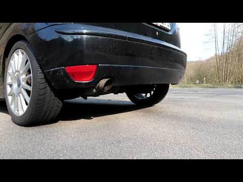 Ford Focus ST170 Stock Exhaust Sound *exhaust pops*