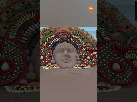 Sudarsan Pattnaik की अनोखी Sand Art! 8 टन रेत और 32 तरह के फल-सब्जियों से Maa Durga की भव्य प्रतिमा