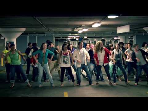 "Jai Ho" in Chicago (the Slumdog Millionaire Dance)