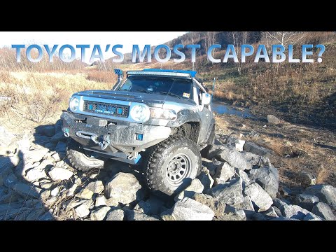 TOYOTA 4RUNNER VS TOYOTA FJ CRUISER 4x4 - Off Road action with some very capable 4WD vehicles!!!