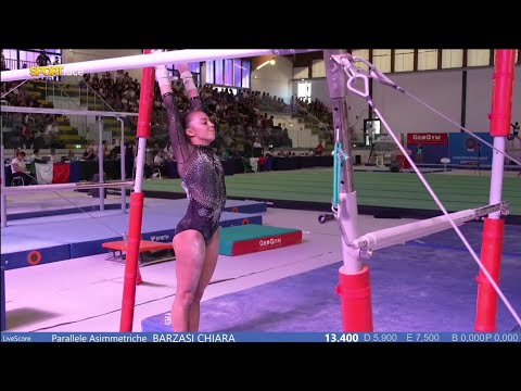 La sedicenne Giulia Perotti ottiene l'ENORME 14.600 alle parallele asimmetriche - Campionati Ital...