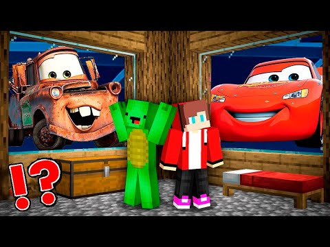 JJ and Mikey HIDE from McQueen and Mater from CARS in Minecraft Challenge Maizen