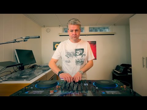 Hertz - Electronic Fridays 2025.4