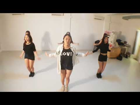 [Class] cover "G-idle - Latata"