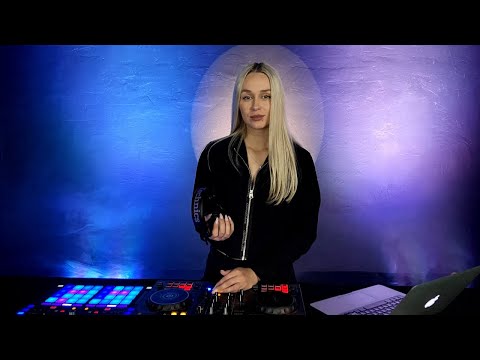 PROGRESSIVE HOUSE/MELODIC TECHNO DJ SET | Laima Grundmane