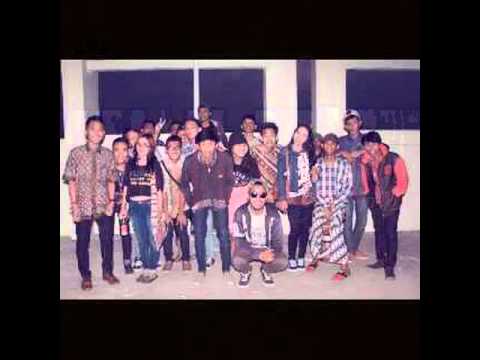Small Idiot - PAS CURHAT