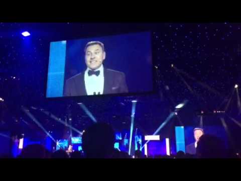 David Walliams reveals he's a fan of Carrot Insurance!