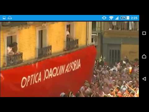 Puñetazo san fermin txupinazo