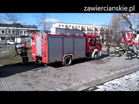 zawiercianskie.pl - Zapadnięta droga pod wozem straży pożarnej