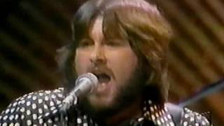 THE GUESS WHO(LIVE VIDEO CLIP)-&quot;HAND ME DOWN WORLD&quot;(LYRICS)
