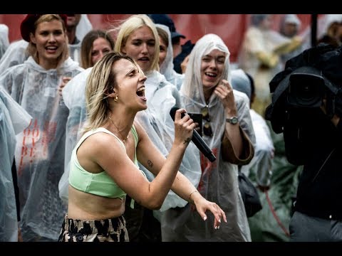 download lagu mp3 mp4 Ganni Com, download lagu Ganni Com gratis, unduh video klip Ganni Com