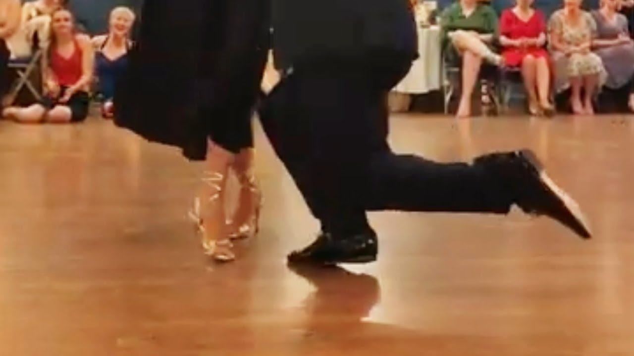 Video thumbnail for 10TH OXFORD TANGO FESTIVAL - Matias Batista y Silvana Prieto. El cencerro - D'arienzo