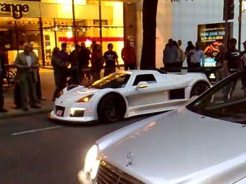 Gumpert Apollo S in Düsseldorf