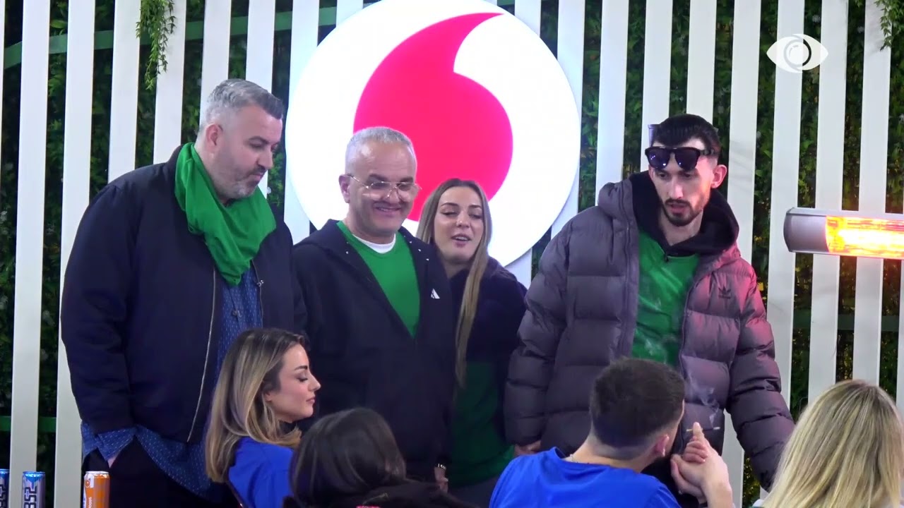 Ti nuk ke minimumin e edukatës/ Kristi debaton me Gretën për karriken