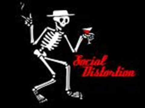 Social Distortion - Mommy's Little Monster (Live Version)