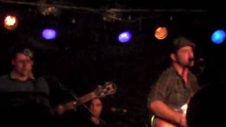 Pela &quot;Waiting On the Stairs&quot; Live