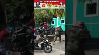 Download lagu PERKELAHIAN 2 POLISI VS 1 TNI mp3