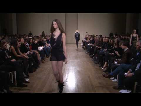 Julien Macdonald - Fall / Winter 10/11 [HQ]