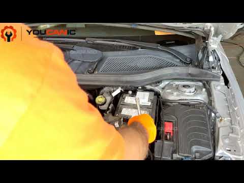 2014-2020 Mercedes-Benz GLA-Class  Battery Replacement Guide DIY